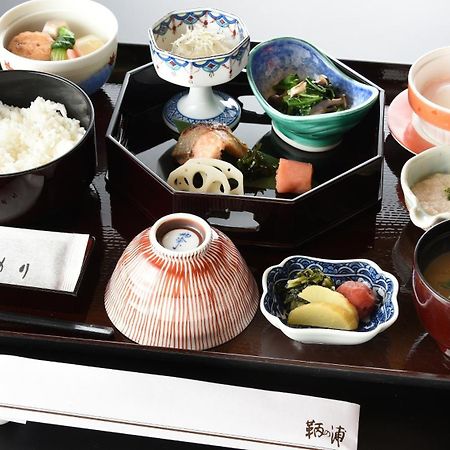 Fukuyama New Castle Hotel Экстерьер фото